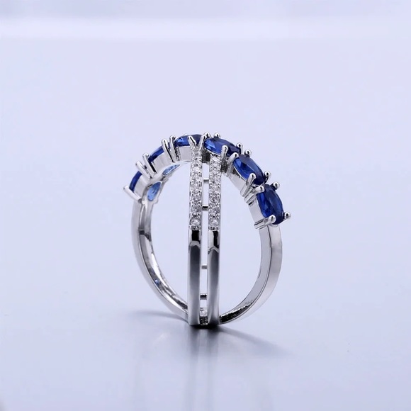 New Unique 925 Silver Beautiful Sapphire Ring - Picture 2 of 6